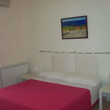 לינה וארוחת בוקר Caravaggio Siracusa 200 Metres From Ortigia 3*